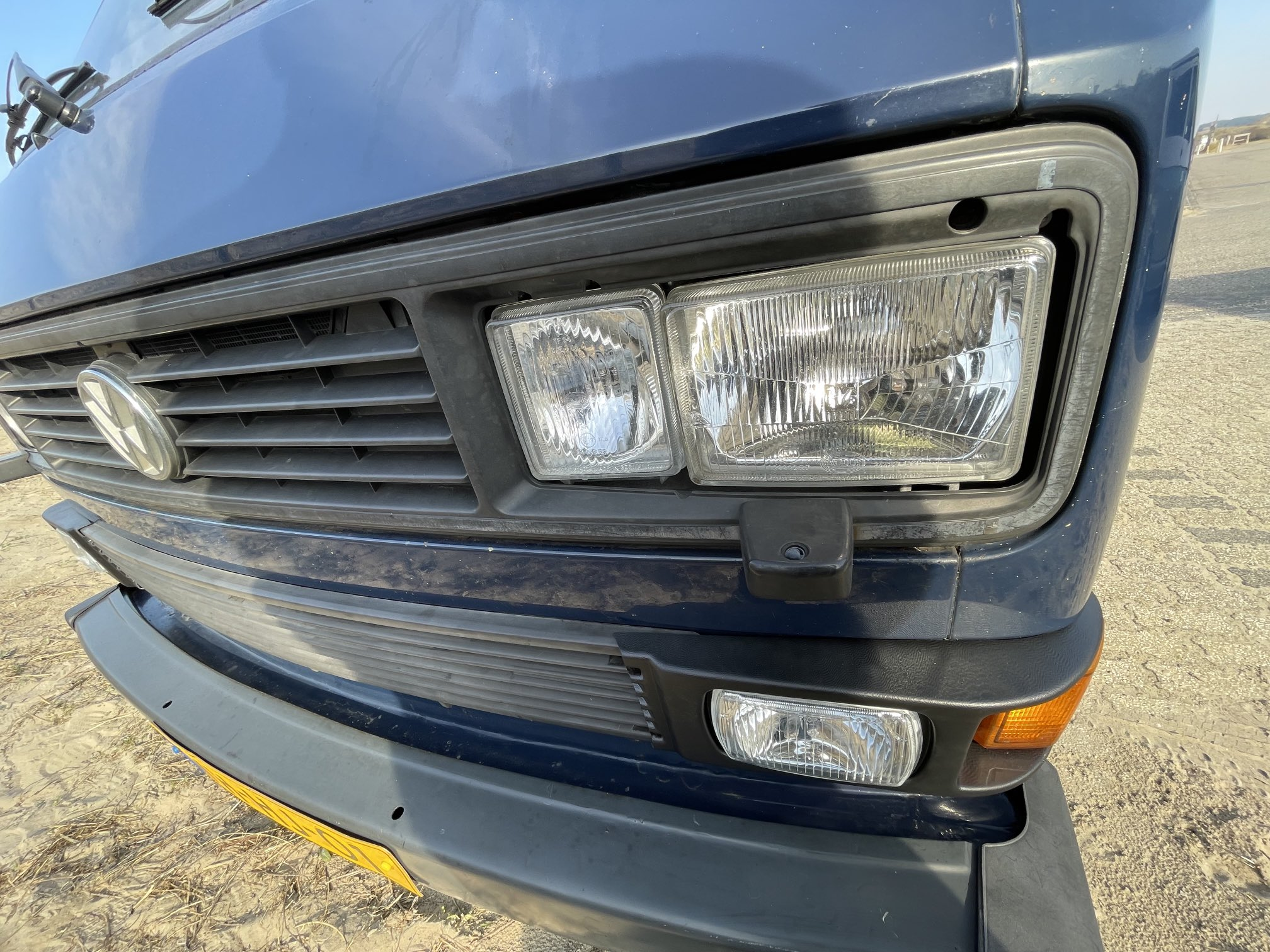 Fixing headlamps in the T3 Doka